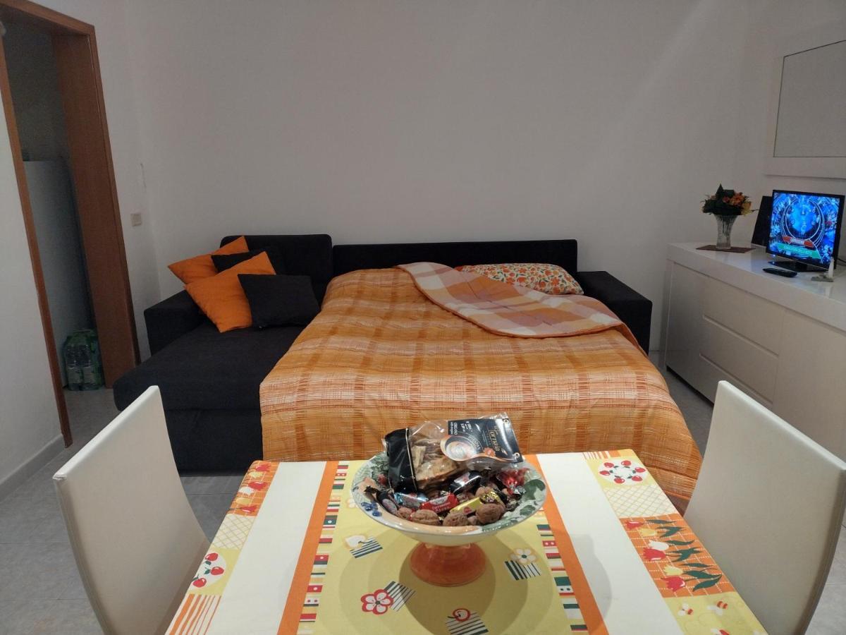 Maryalex Apartment Punta Secca Luaran gambar